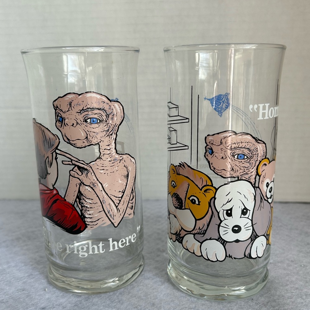 Vintage 1982 E.T. Collectable Glasses. Set of 2.